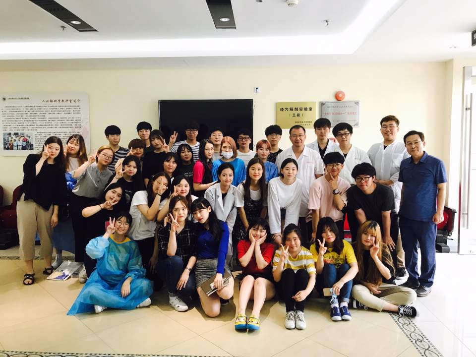 카데바실습 (1).jpg